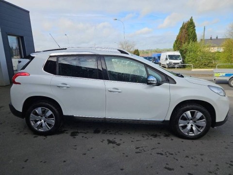 PEUGEOT 2008 1.6 BlueHDi 120ch Allure S&S