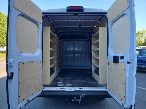PEUGEOT Boxer Fg L2H2 3.3 140ch S&S Pack Premium Connect