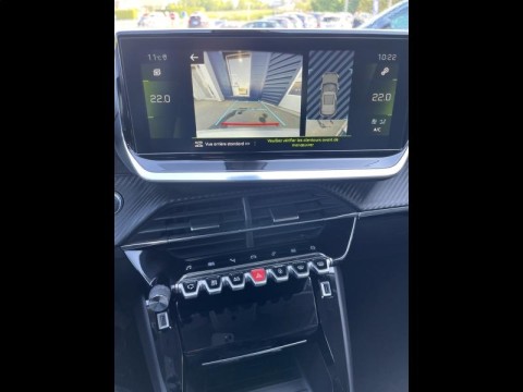 PEUGEOT 2008 1.2 PureTech 100ch S&S Style