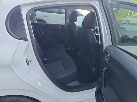 PEUGEOT 208 1.6 BlueHDi 75ch Style 5p