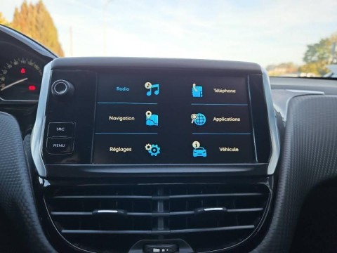 PEUGEOT 208 1.6 BlueHDi 75ch Style 5p