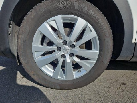 PEUGEOT 3008 1.5 BlueHDi 130ch S&S Active Pack EAT8