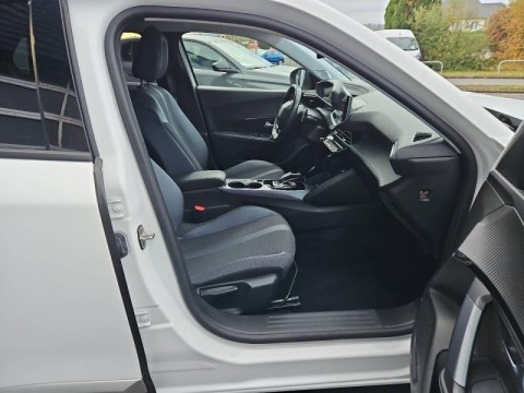 PEUGEOT 2008 1.5 BlueHDi 130ch S&S Allure Business EAT8