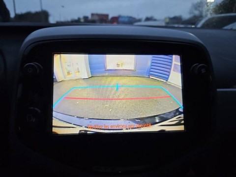 TOYOTA Aygo 1.0 VVT-i 72ch x-play x-app 5p MC18