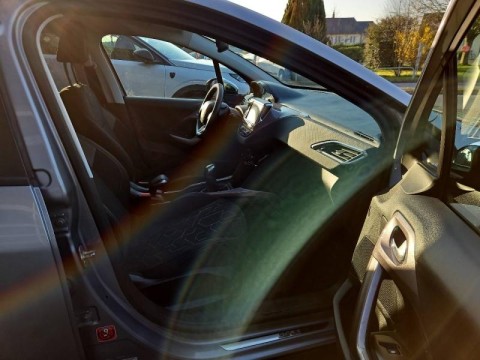 PEUGEOT 2008 1.6 e-HDi92 FAP Style